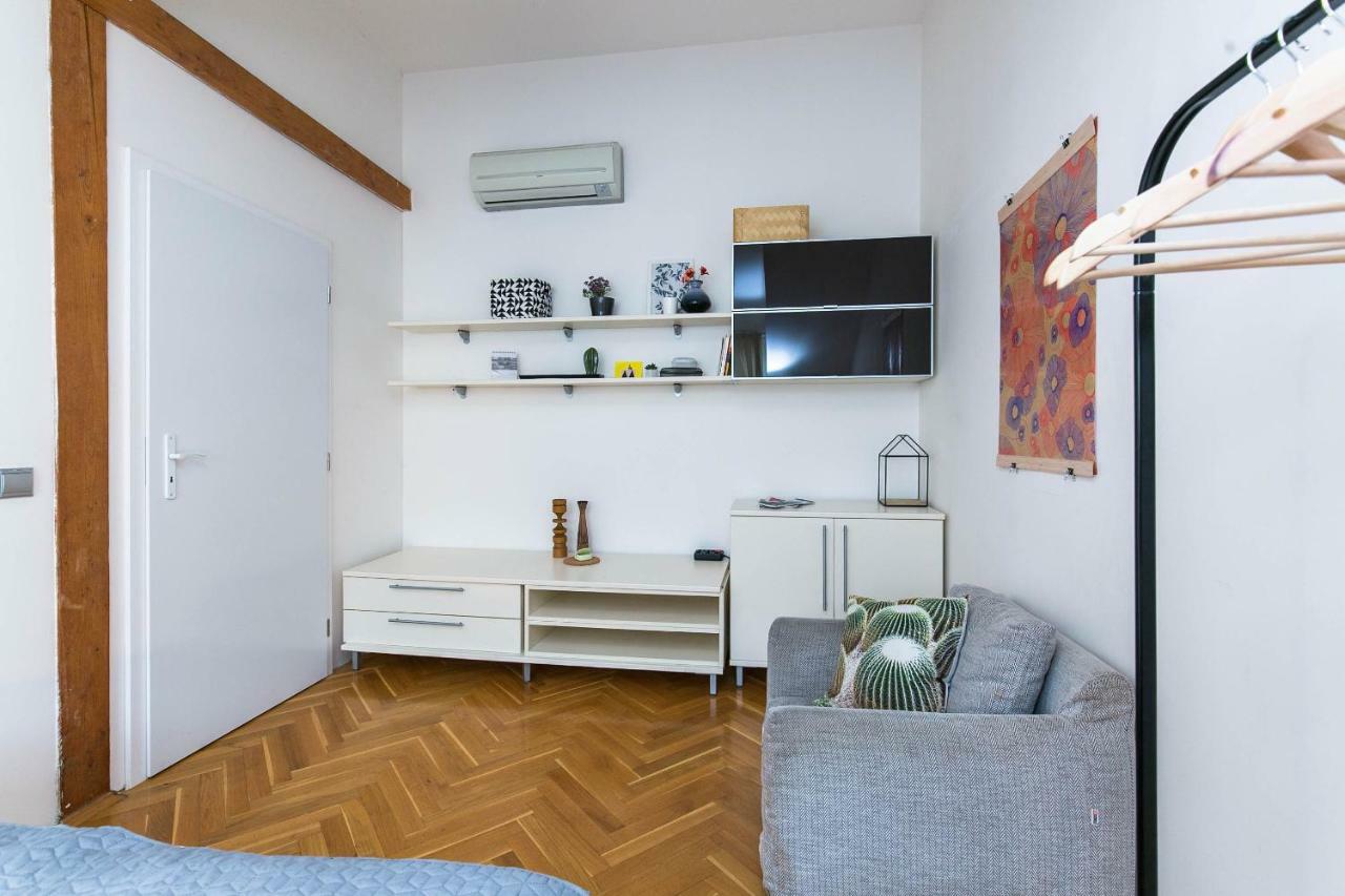 Art Apartments Prague II Exterior photo